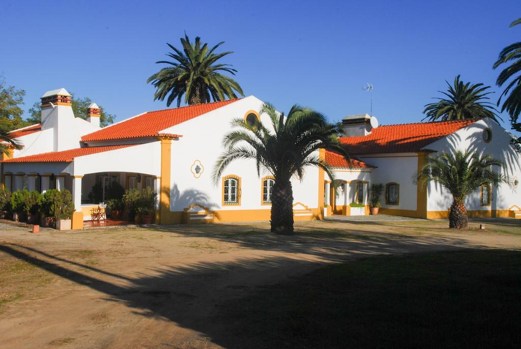 Herdade Da Samarra Hotel Viana do Alentejo Exterior photo